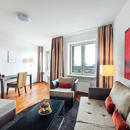 Main Plaza Tower Hotel