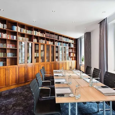 Hotel Main Plaza Tower, Worldhotels Elite Frankfurt am Main