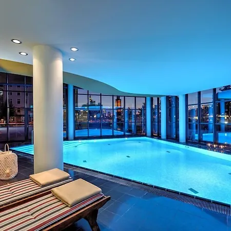 Hotel Main Plaza Tower, Worldhotels Elite 4*