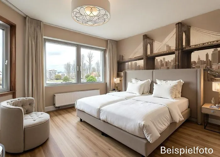 Main Plaza Tower Hotel