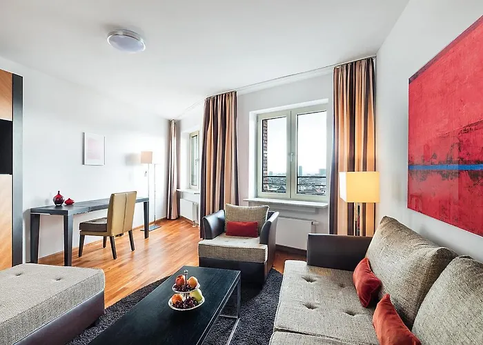 Main Plaza Tower Hotel